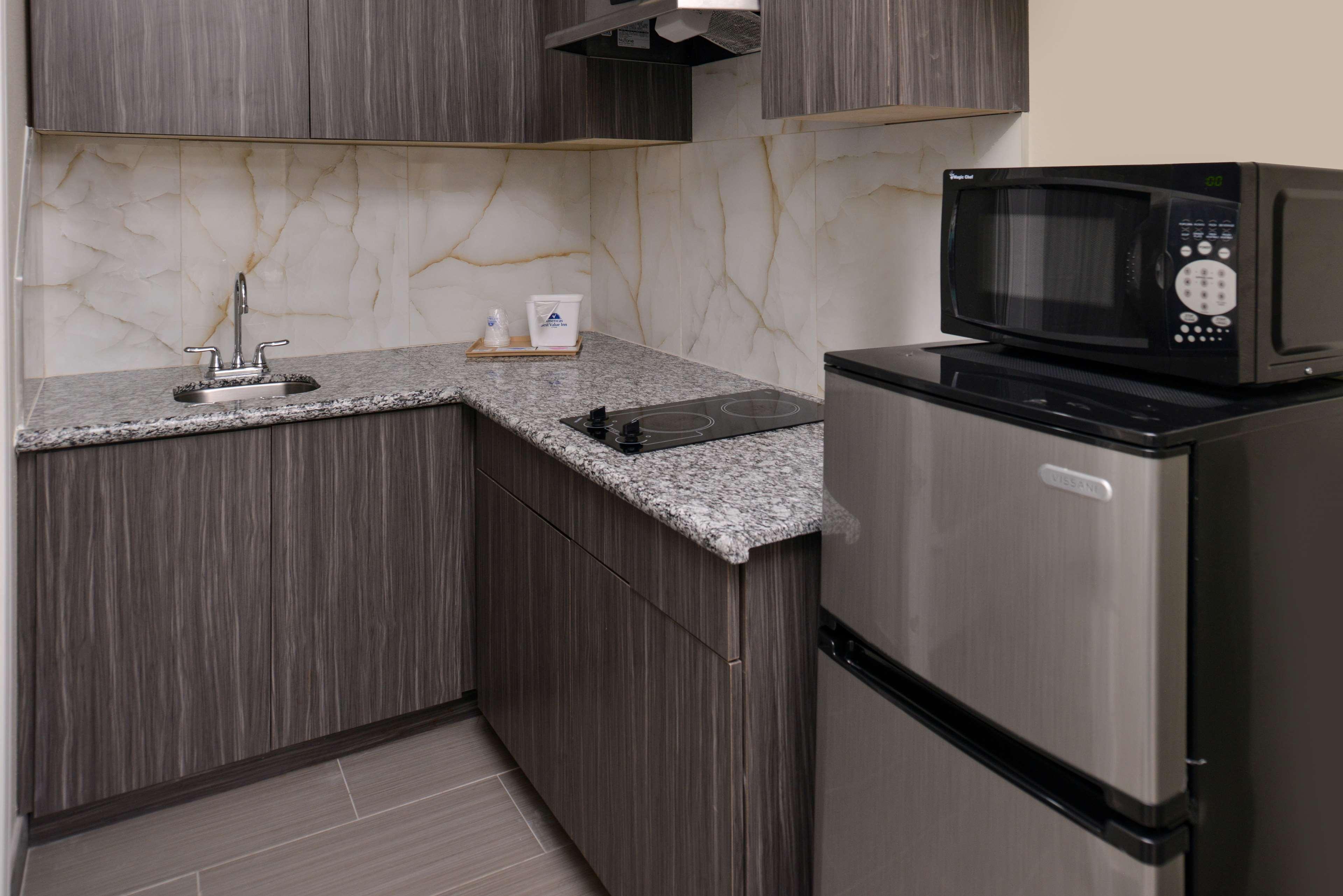 Americas Best Value Inn & Suites - Houston/Hwy 6 & Westpark Mission Bend Kültér fotó