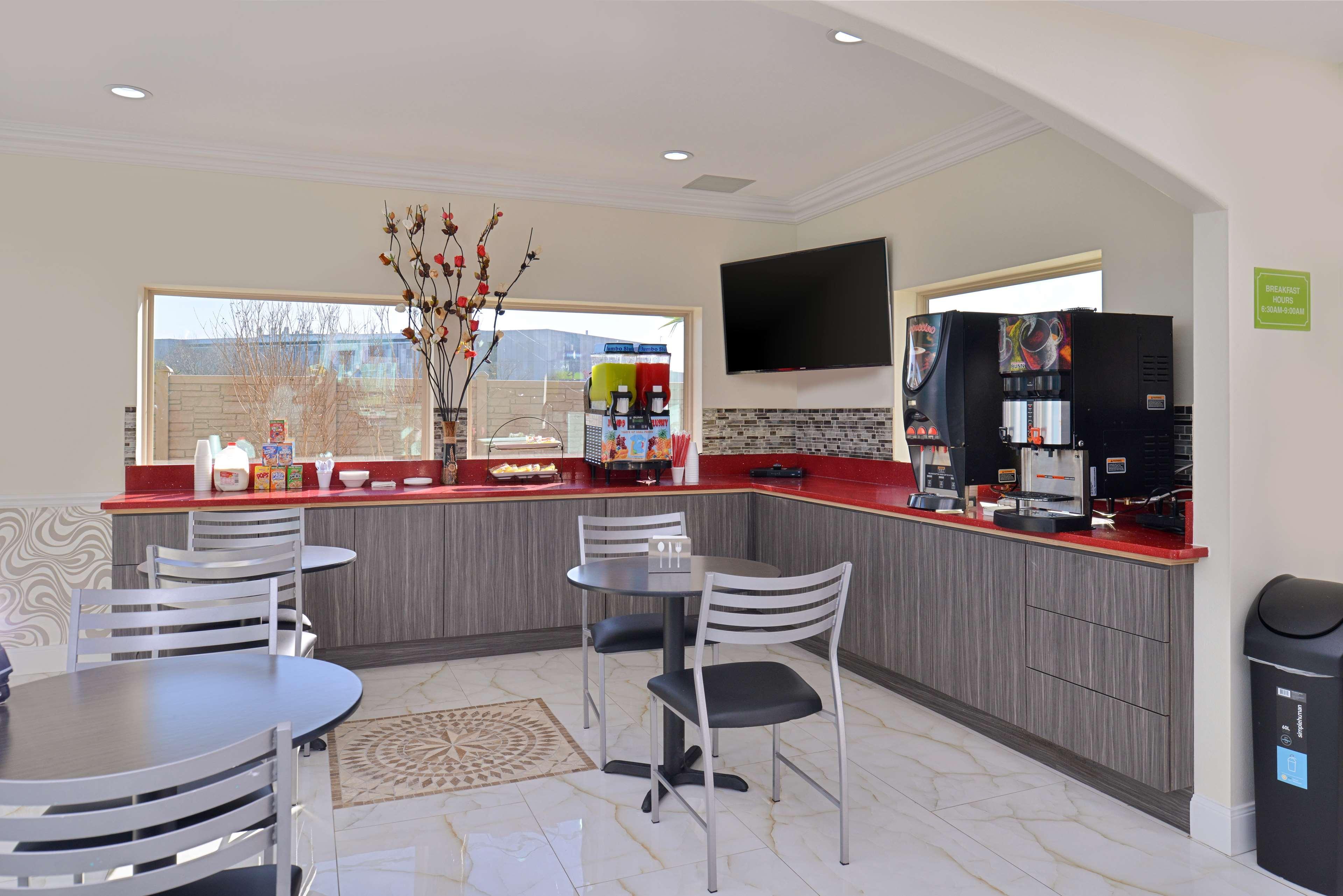 Americas Best Value Inn & Suites - Houston/Hwy 6 & Westpark Mission Bend Kültér fotó